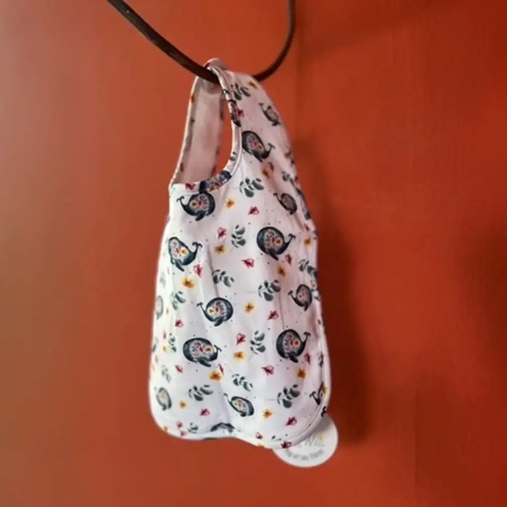 Bavoir - La Baleine et les Fleurs