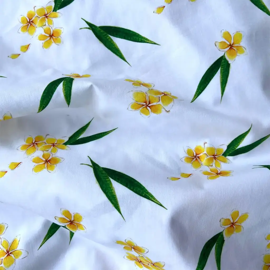 [0700] Tissu Coton Oeko Tex - Les Fleurs de Frangipanier