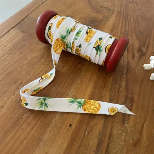 [6696] Biais - L' Ananas et Le Fruit de La Passion